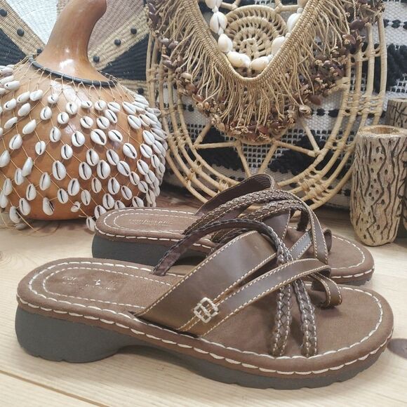 Vtg Y2K PREDICTIONS Women 9.5W Slide Vegan Sandal Brown Strappy Braided Toe Loop - Picture 1 of 13